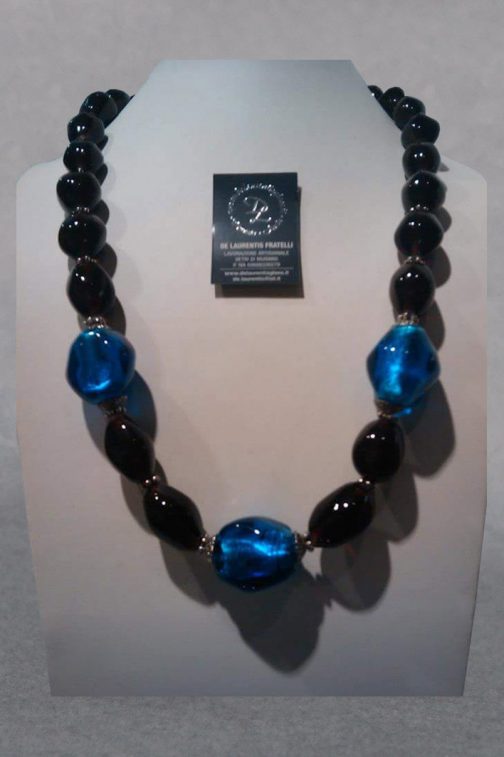 necklace labia black-blue